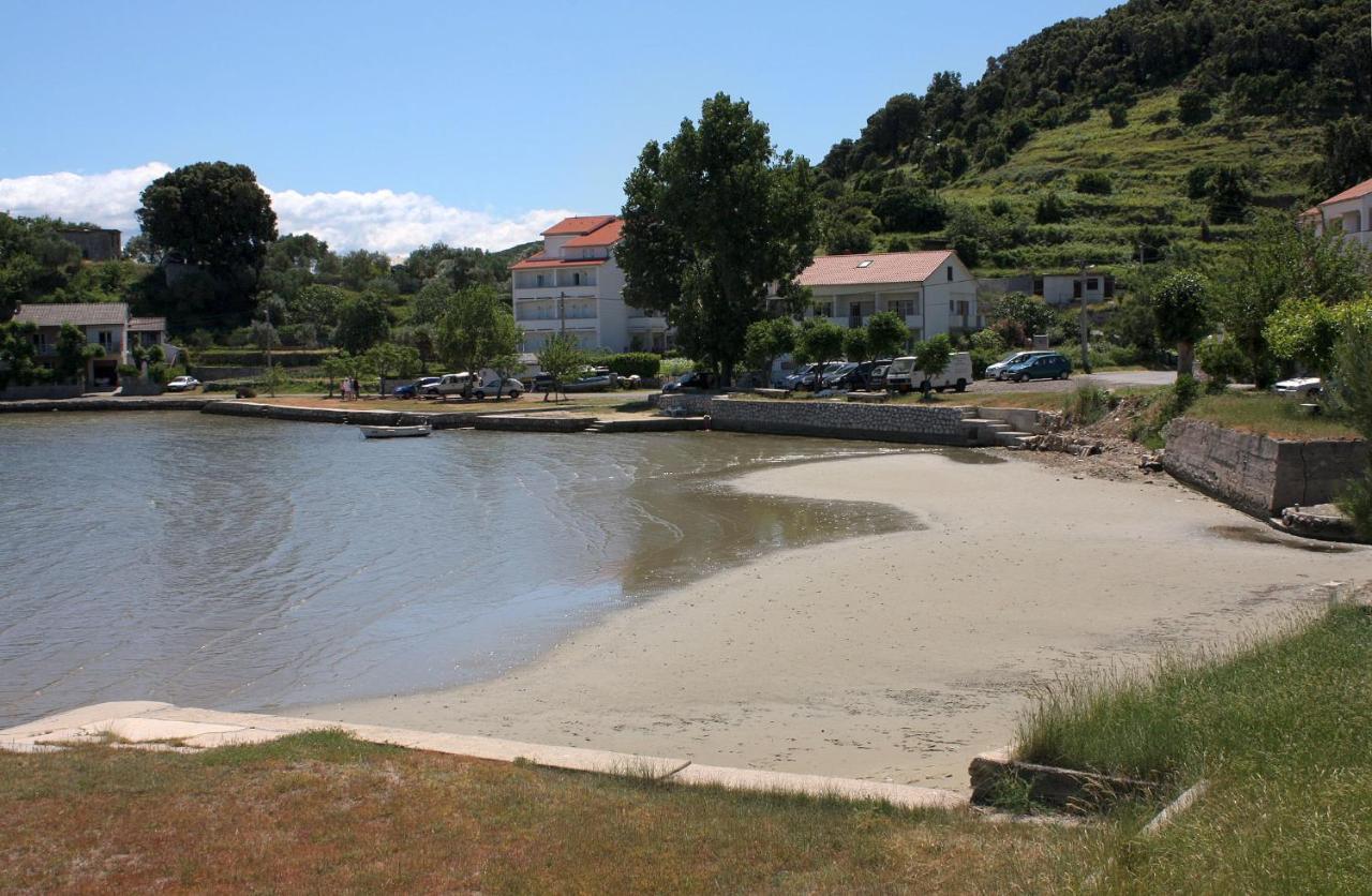 Family Friendly Apartments With A Swimming Pool Supetarska Draga - Donja, Rab - 2019 Exterior foto