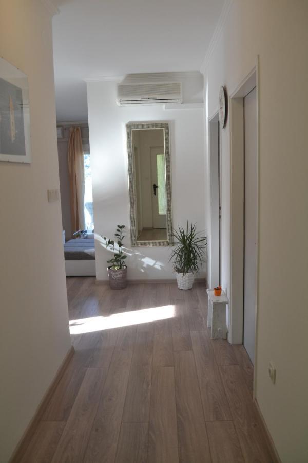 Family Friendly Apartments With A Swimming Pool Supetarska Draga - Donja, Rab - 2019 Exterior foto